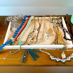 Huge load of necklaces, gold, silver, sparkly. Several never work. All shown.